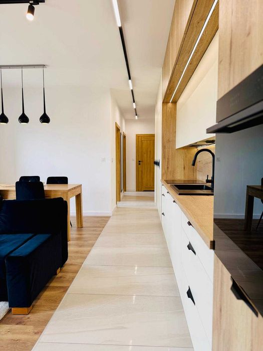 Trzypokojowy apartament, dwa miejsca w garazu ul. Piekoszowska 191C