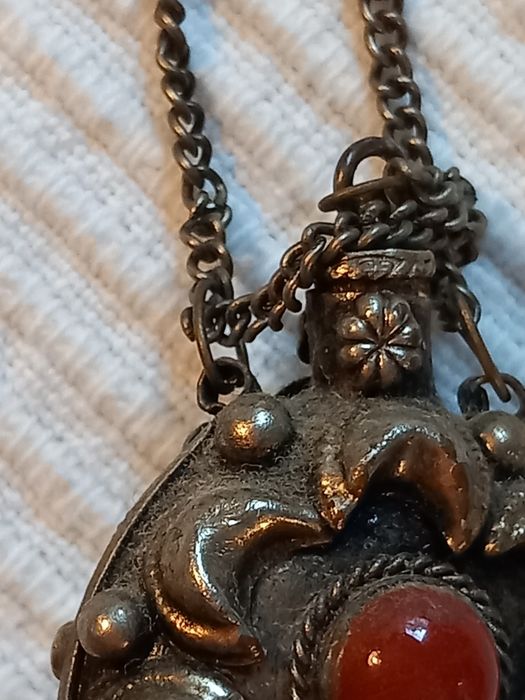 Wisiorek,przywieszka ,perfumetka posrebrzana vintage