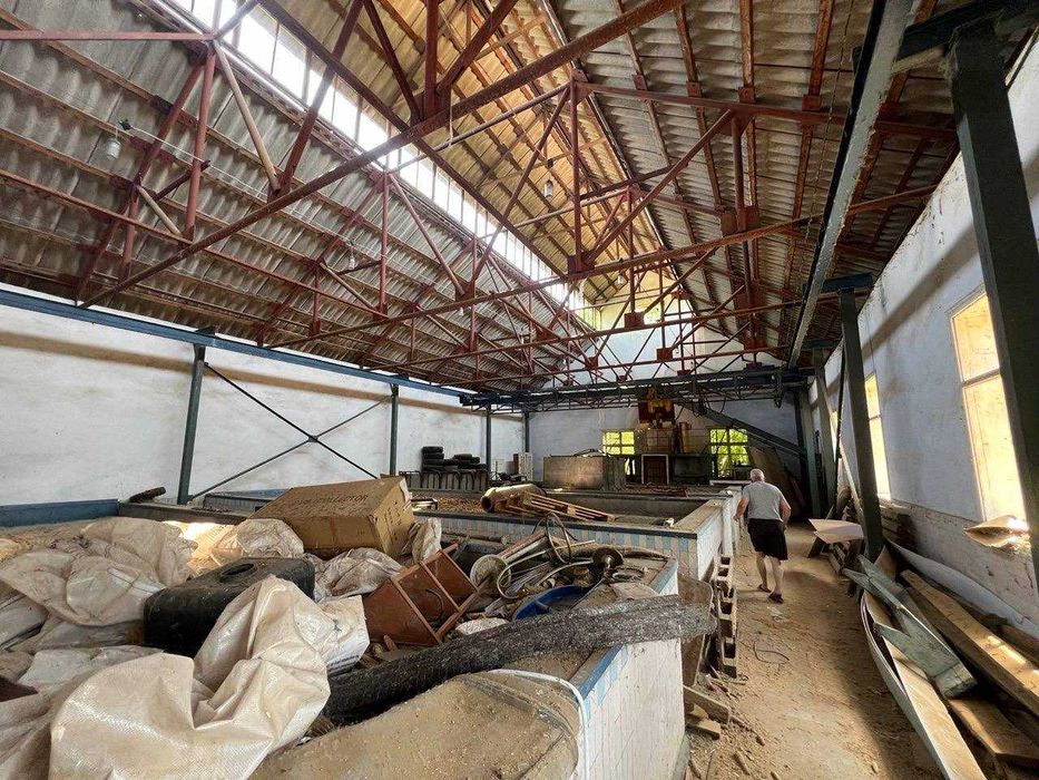 Продаж! Виробничо-складські приміщення 3ʼ050 м²