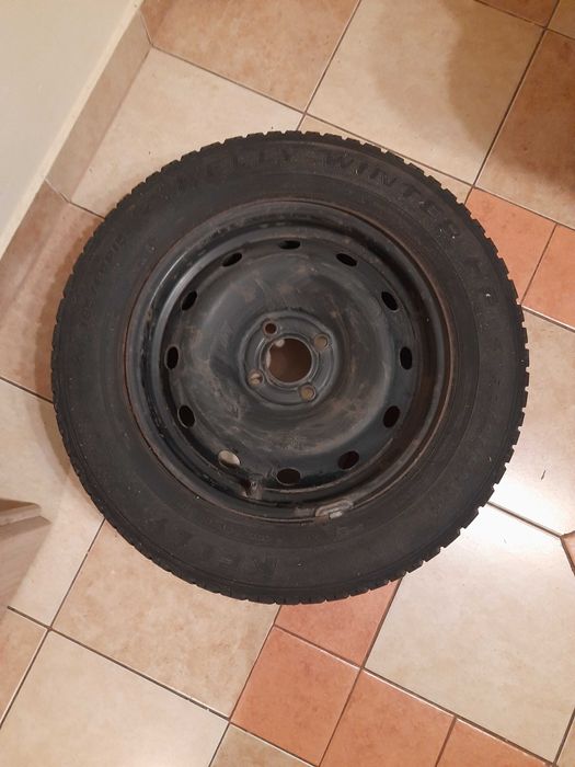 Komplet koła stalowe 195/65/R15 + opony zimowe do Renault