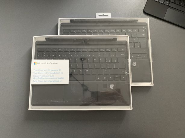 Microsoft Surface Pro 4 Type Cover with Fingerprint ID