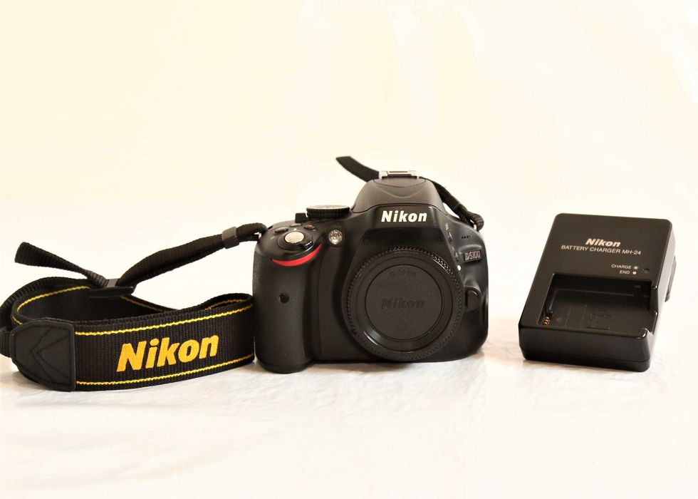 Nikon D5100 SÓ CORPO SEM LENTE máquina fotográfica digital reflex