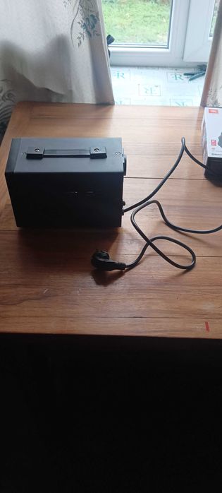 Стабілізатор напруги 500ВА(300Bт) MAXXTER