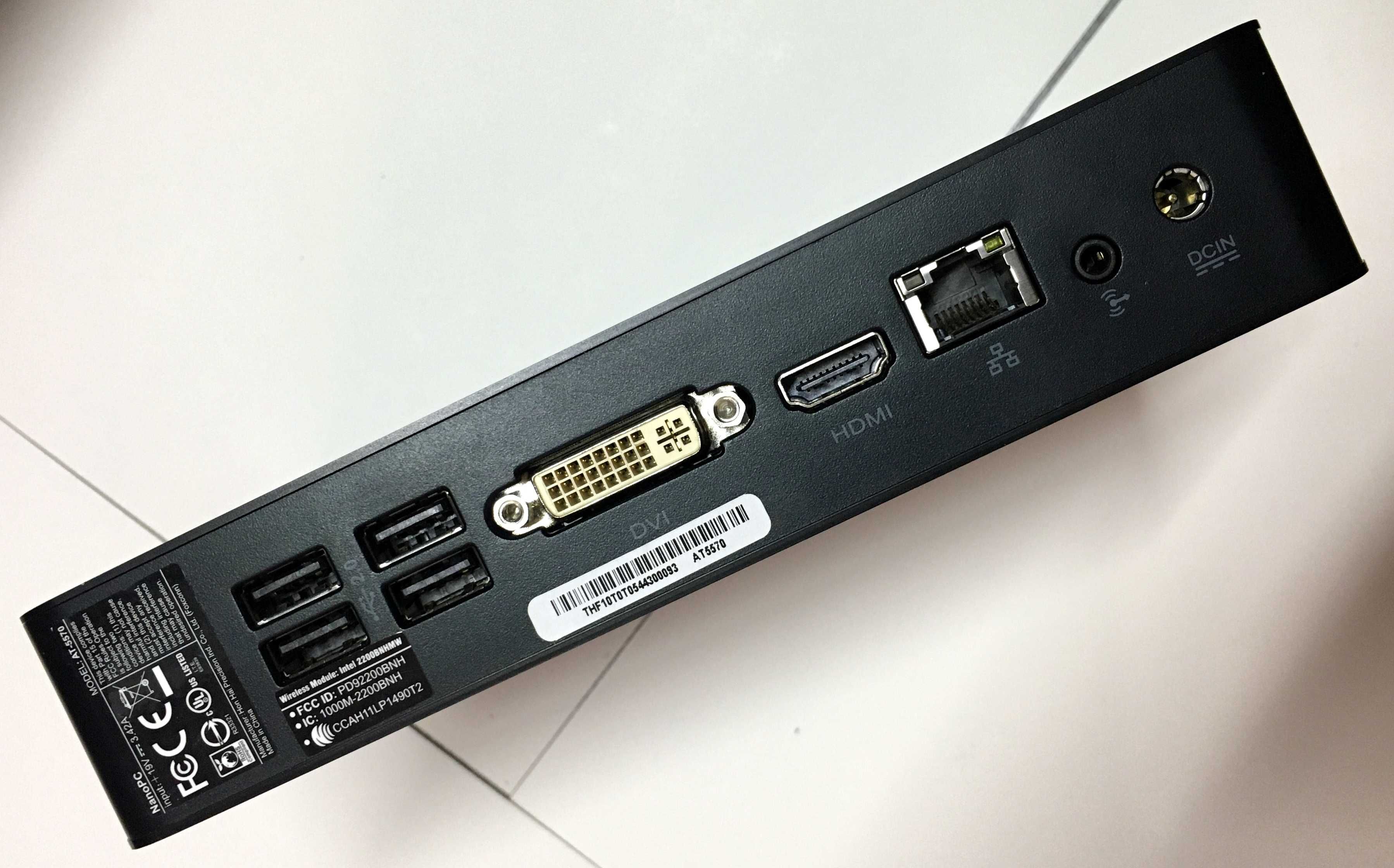 Неттоп Foxconn NanoPC  AT-5570 (AMD C-70/4Гб DDR3/SSD 120Гб/HD 7290)