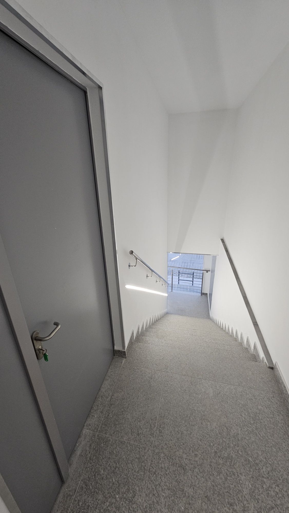 Wnajme 30m² biuro/gabinet/studio/...