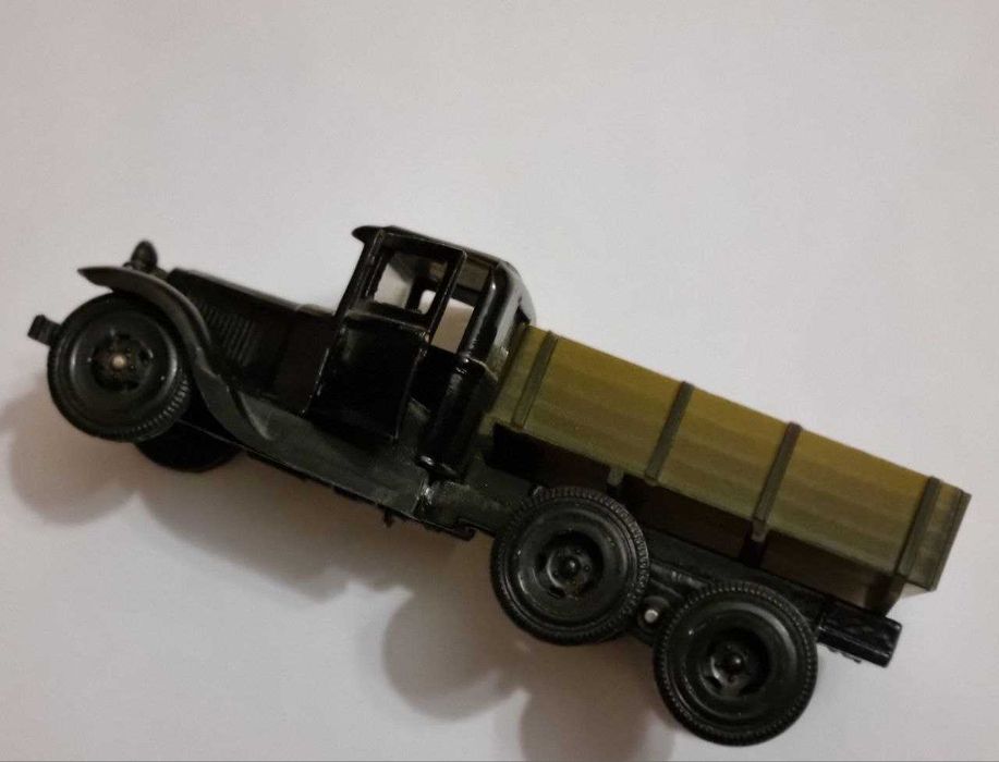 Model GAZ-AAA 1:43 (ZSRR)