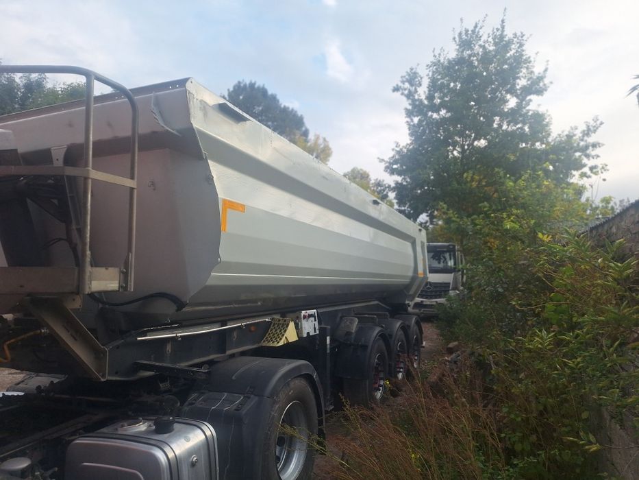 Naczepa stalowa schwarzmuller 26m3