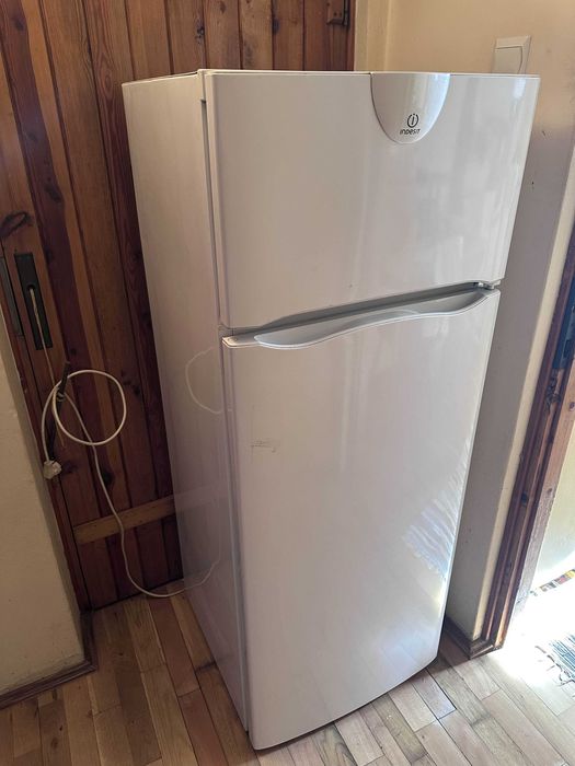 Lodówka INDESIT!