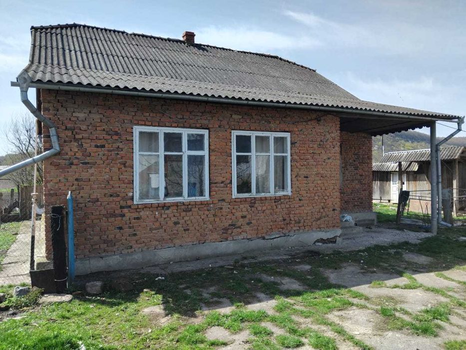 Продається будинок в селі Улашківці.