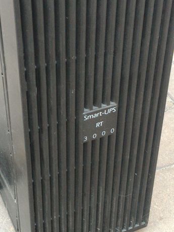 APC Smart-UPS RT 1 x 3000VA, 2 x 1000VA 230V