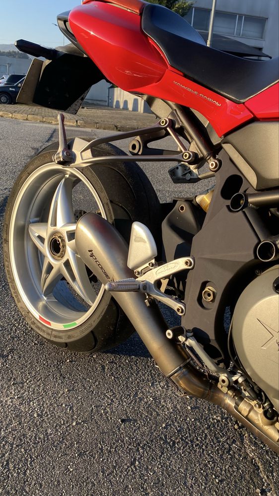 MV Agusta Brutale