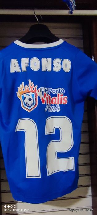 Vendo Camisola Oficial da Dragon Force do FC Porto mais Par de Meias