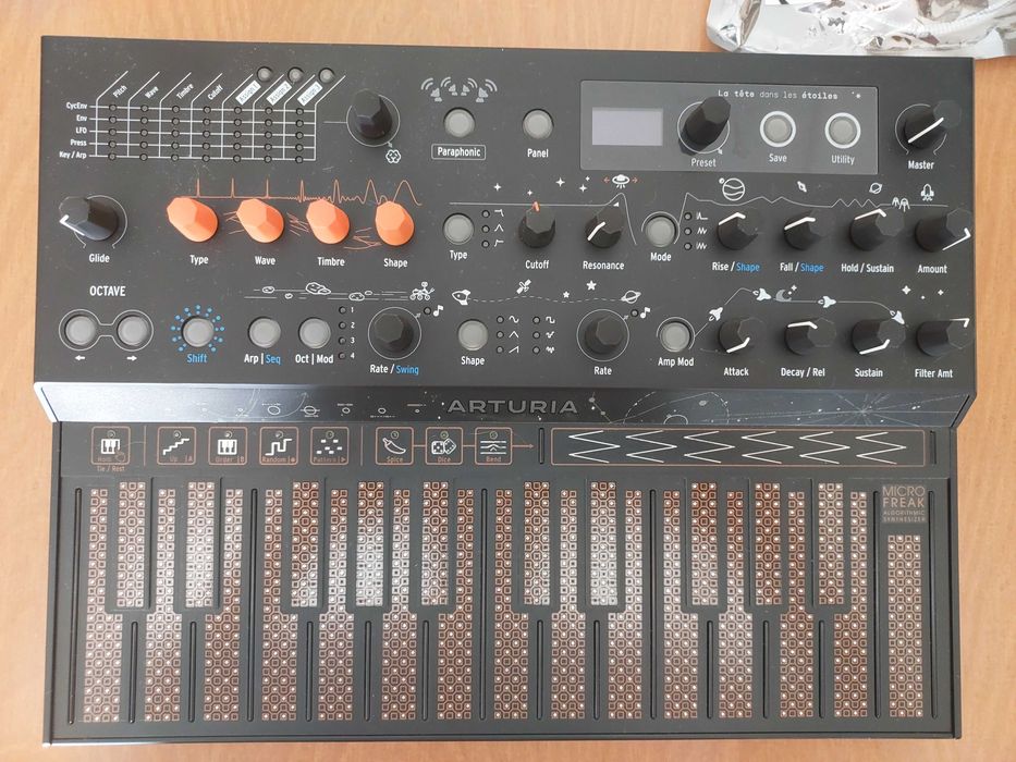 Arturia Microfreak Stellar Edition - Com microfone