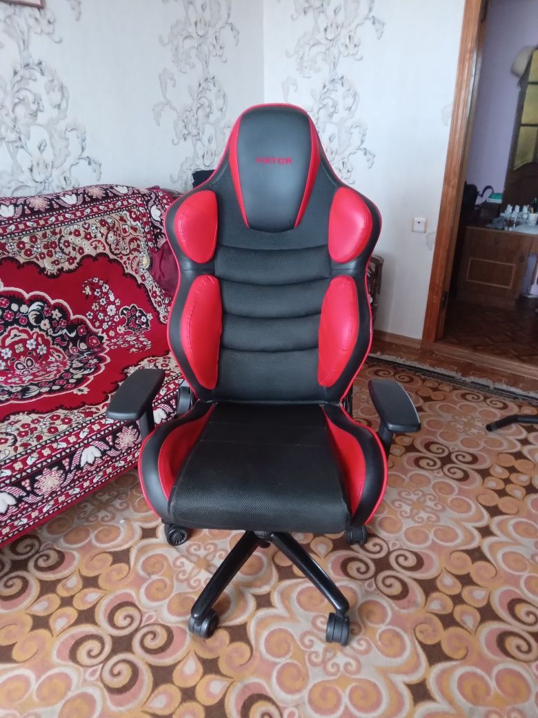 Кресло для геймерів