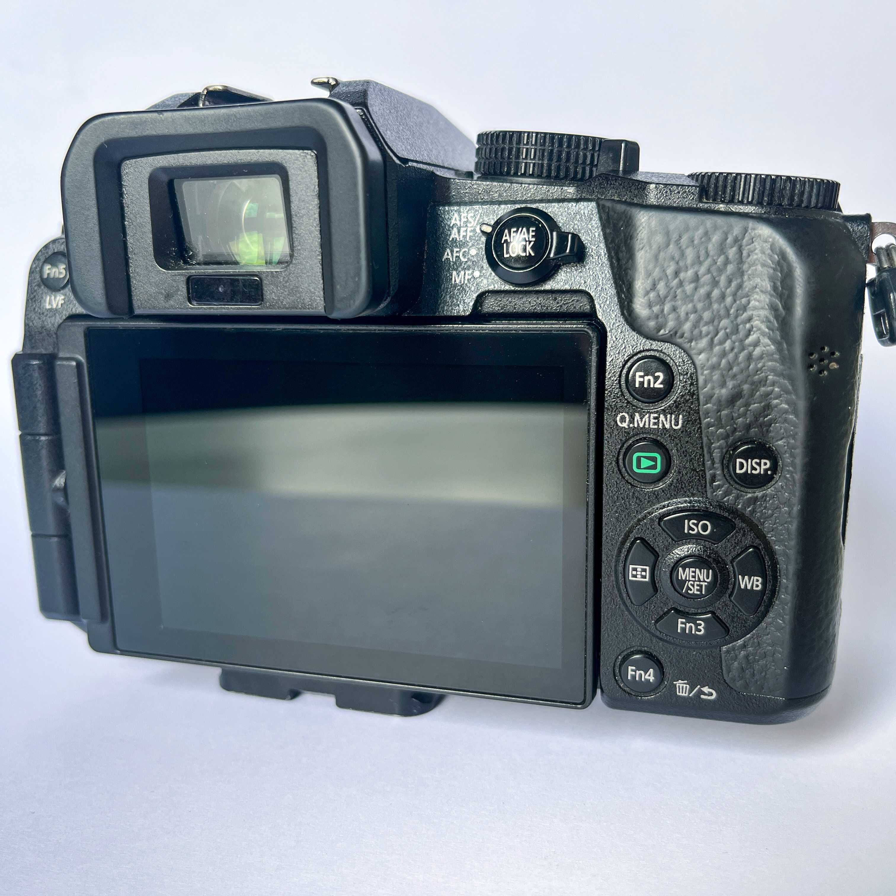 Фотоапарат Panasonic Lumix DMC-G7 body