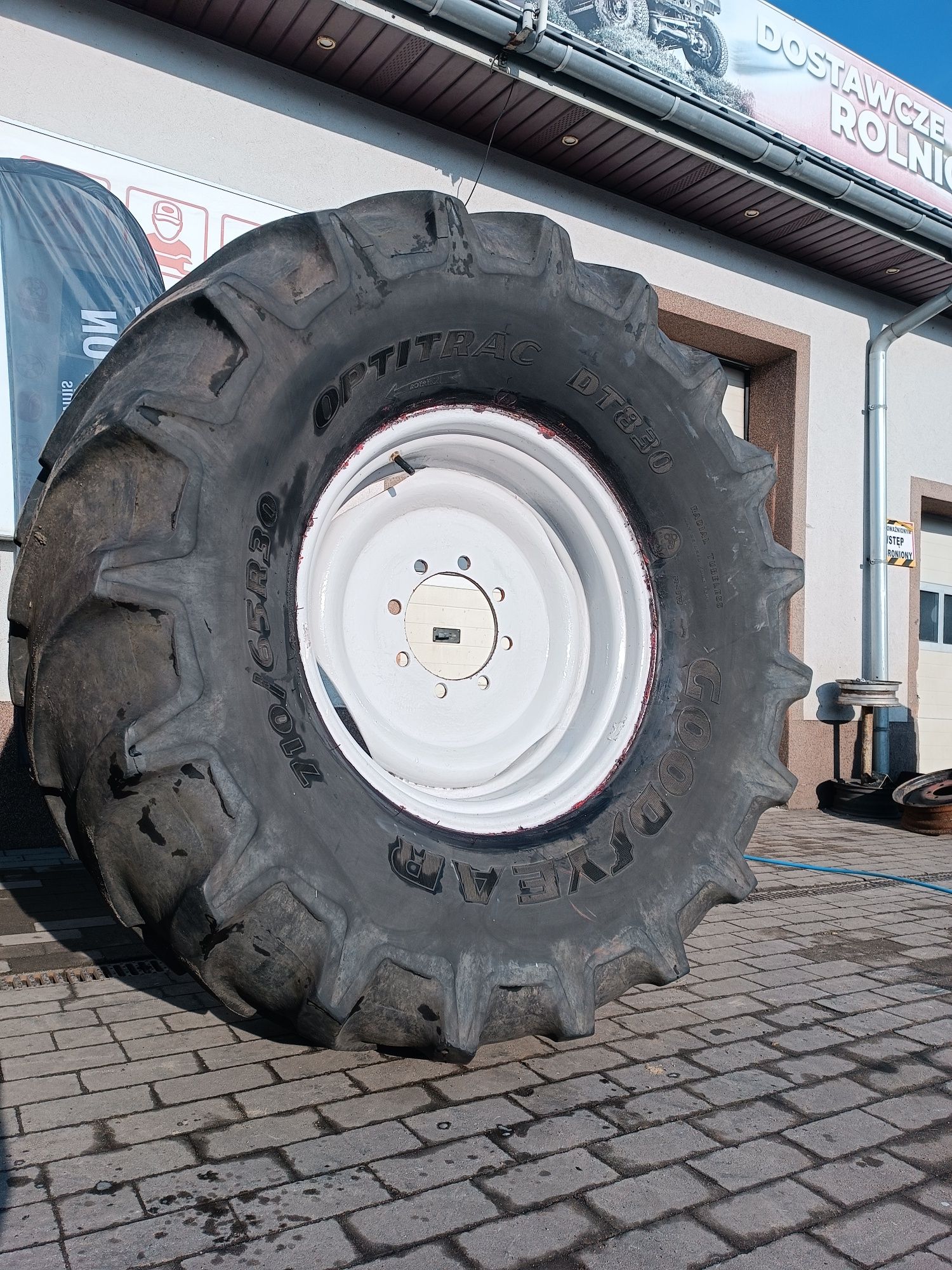 23.1-26 Bizon CLAAS 23.1R26