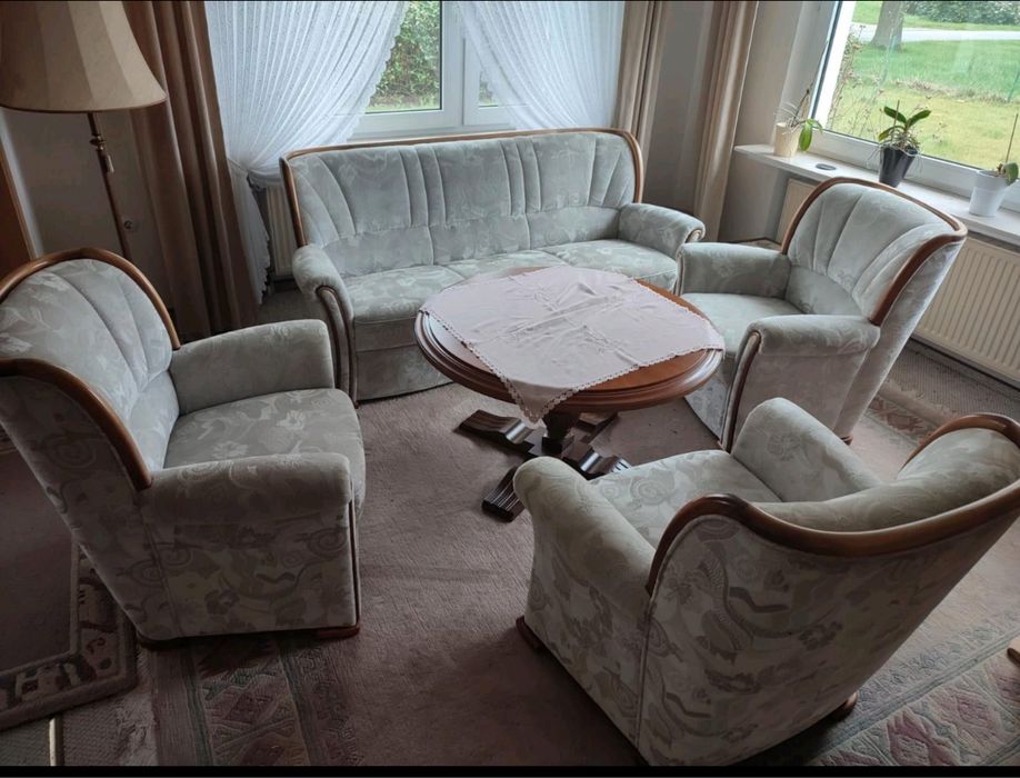 Дивани та крісла каркасні (зручні) з Німеччини.