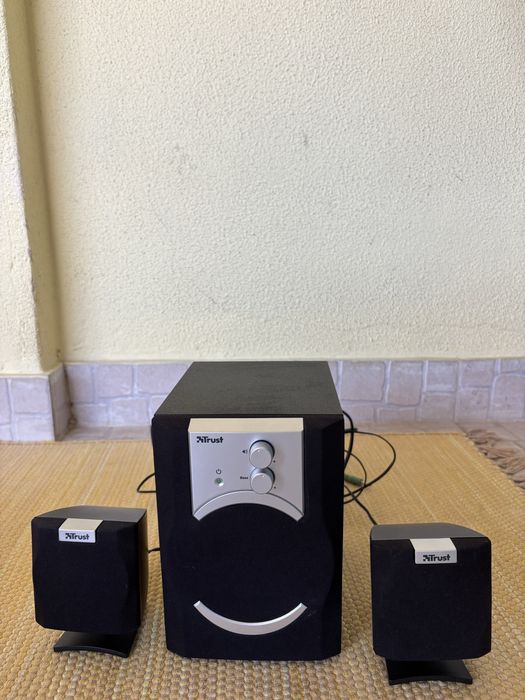 Sistema de Som Trust 2.1 Speaker Set (SP-3100)
