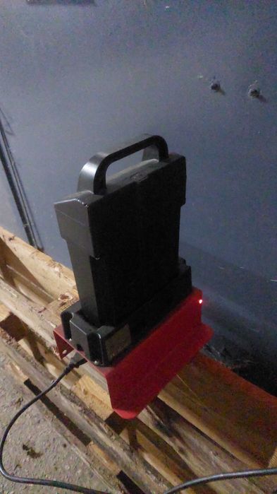 Wozek paleciak elektryczny z ładowarką