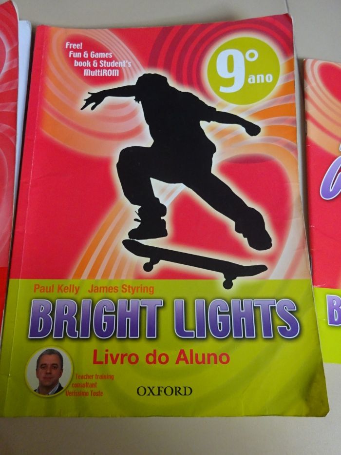 livros 9 ano ingles bright lights