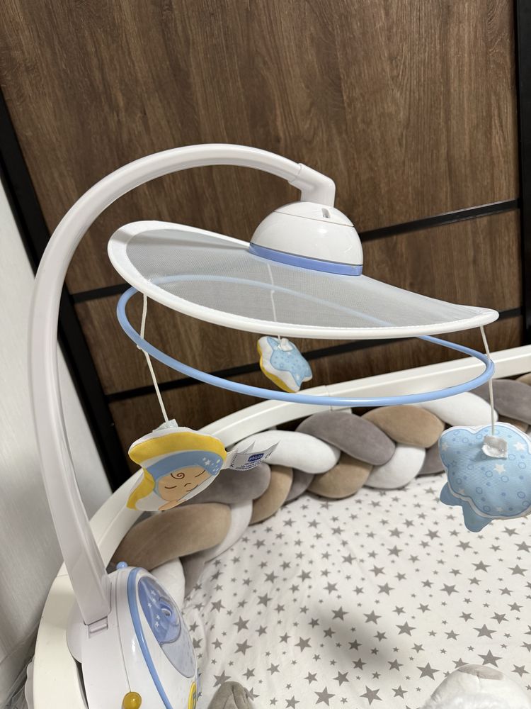 Мобіль Chicco  3 в 1/нічник/проектор
