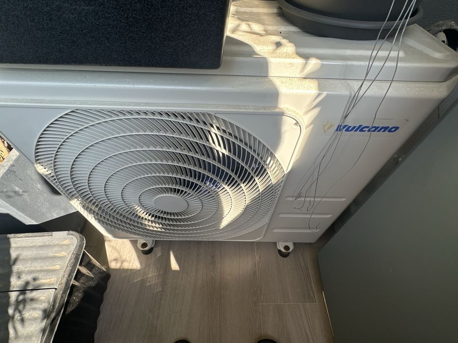 AC Vulcano (Mutisplit danificado + 3 unidades interiores)