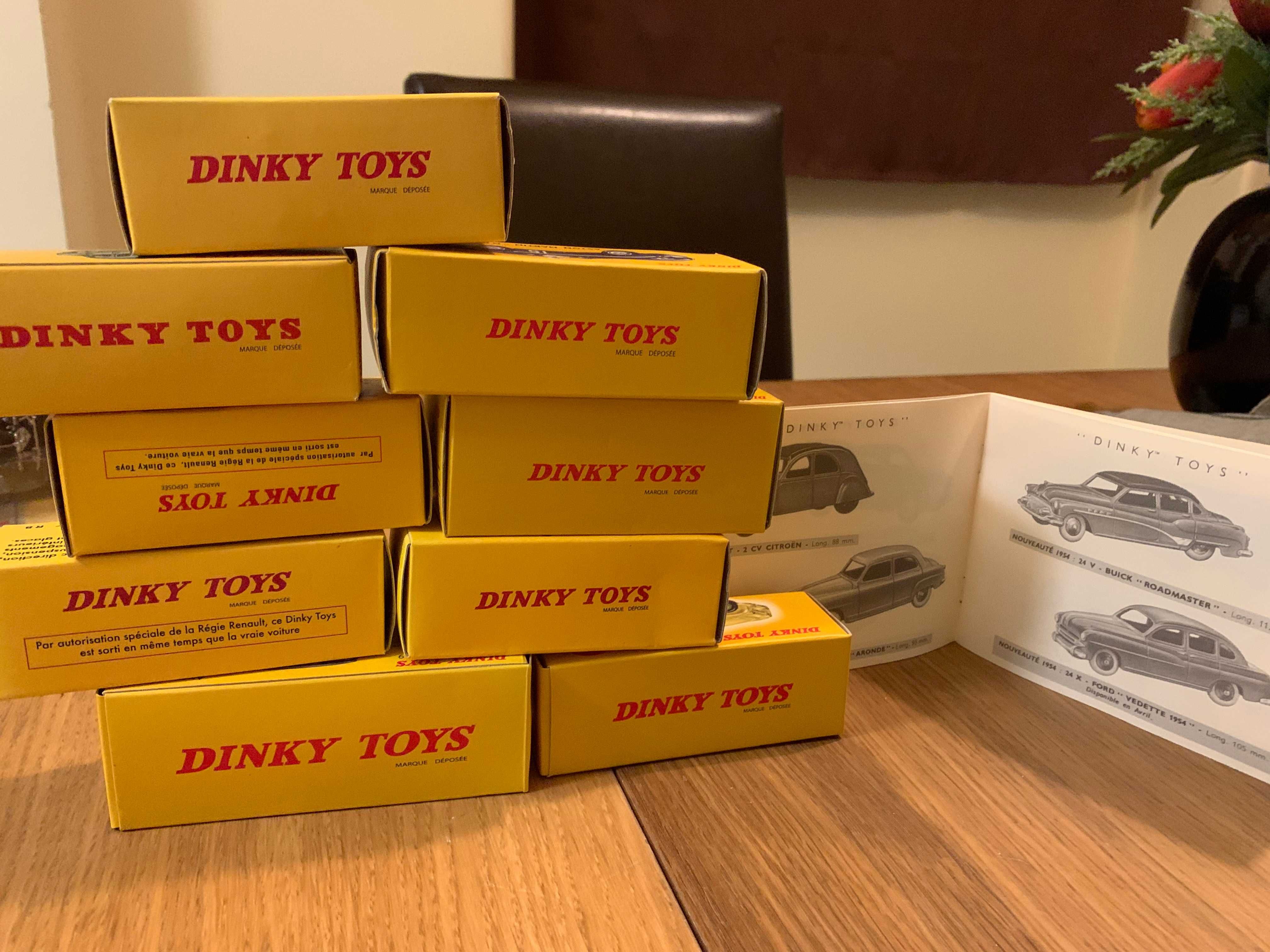 Carrinhos DINKY TOYS