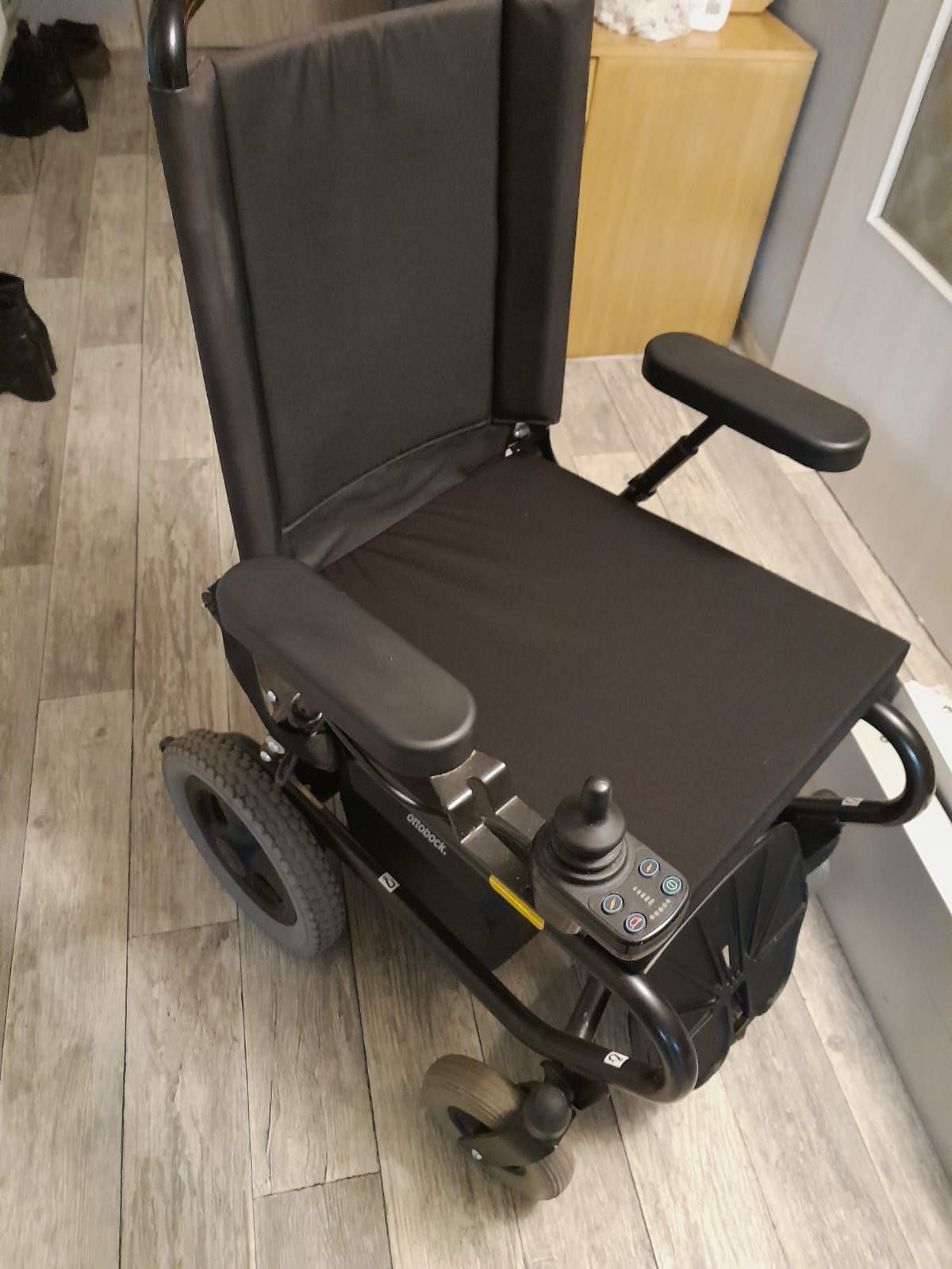 Łóżko Inwalidzkie dla Niepełnosprawnych Nowy Materac elektryczne Podno