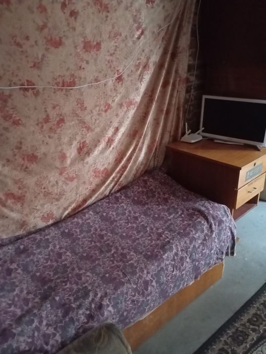 Здається місце в кімнаті