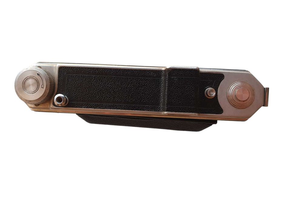 Stary aparat miechowy Kodak 620 z obiektywem Anastigmat f4,5 Angenieux