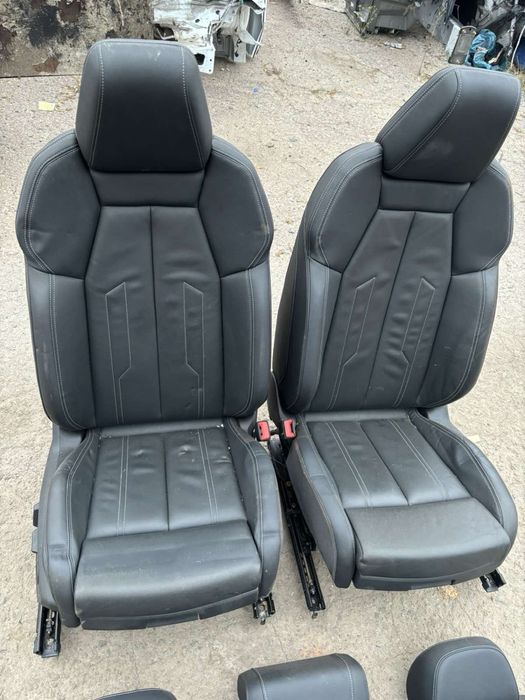 Audi q4 e-tron салон сиденья