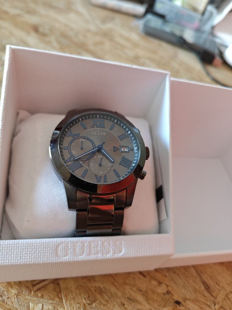 Zegarek Guess chronograficzny