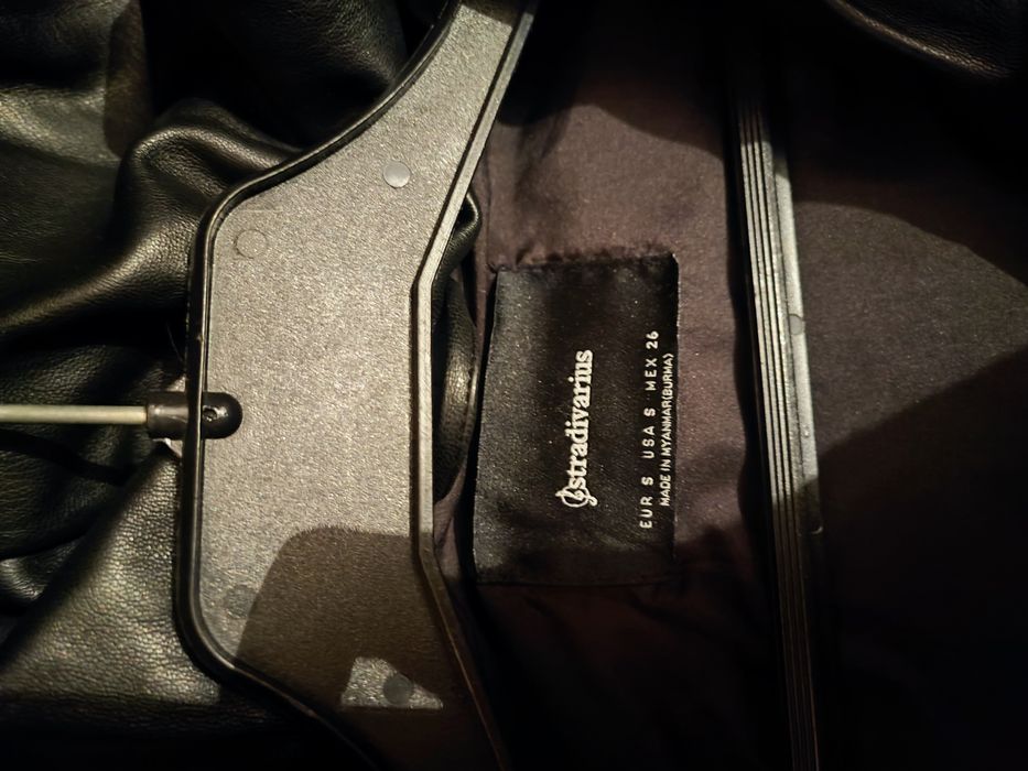 Stradivarius зимова куртка р.С (S)