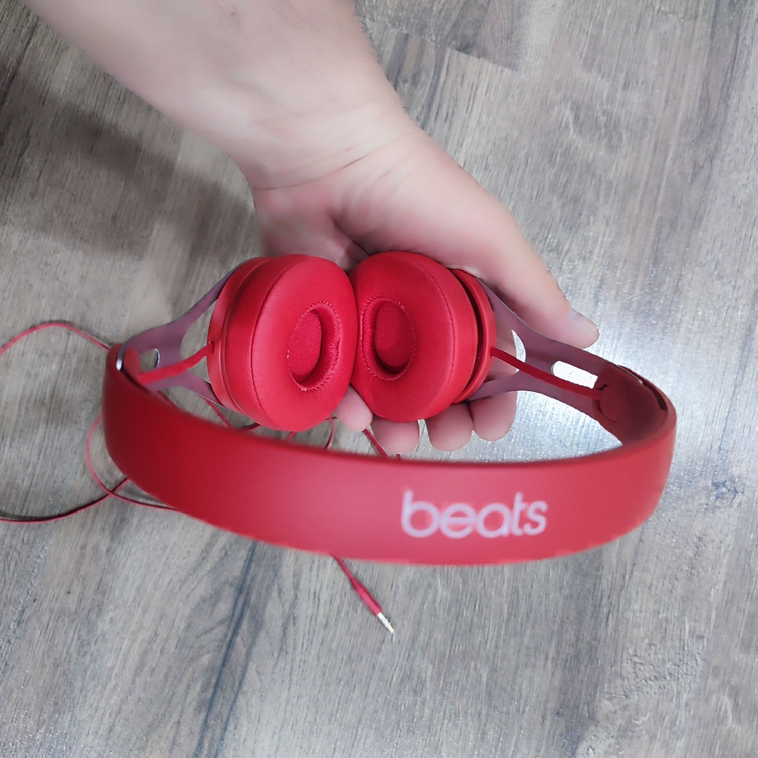 Навушники Beats EP On-Ear Headphones Red (ML9C2ZM/A)