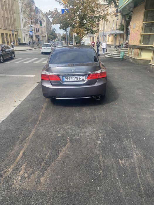 Хонда акорд 9 2014 рік, салон ручна робота