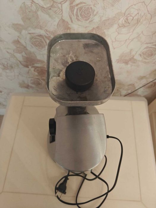 М'ясорубка Kenwood MG 510