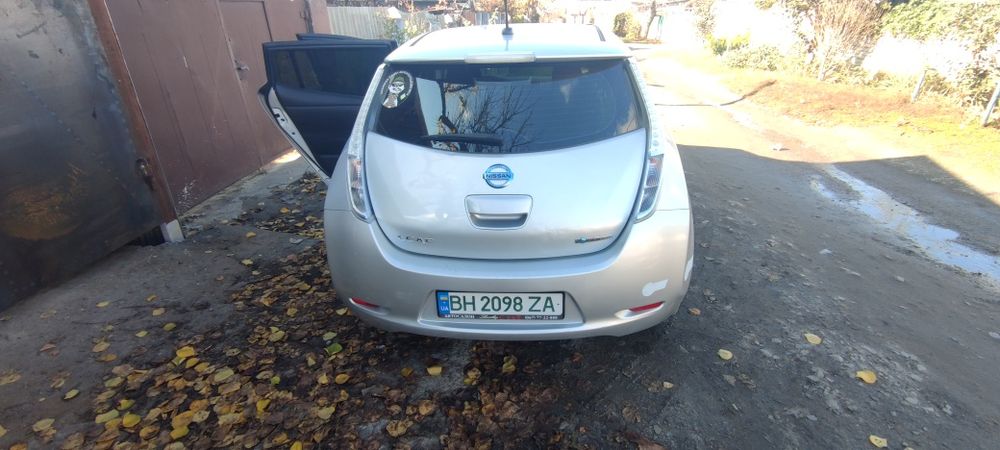 Продам нисан лиф
