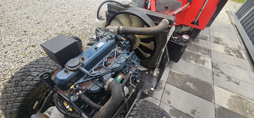 Traktorek 4cyl.Nowy model samojezdna scielarka Twinca samobieżna