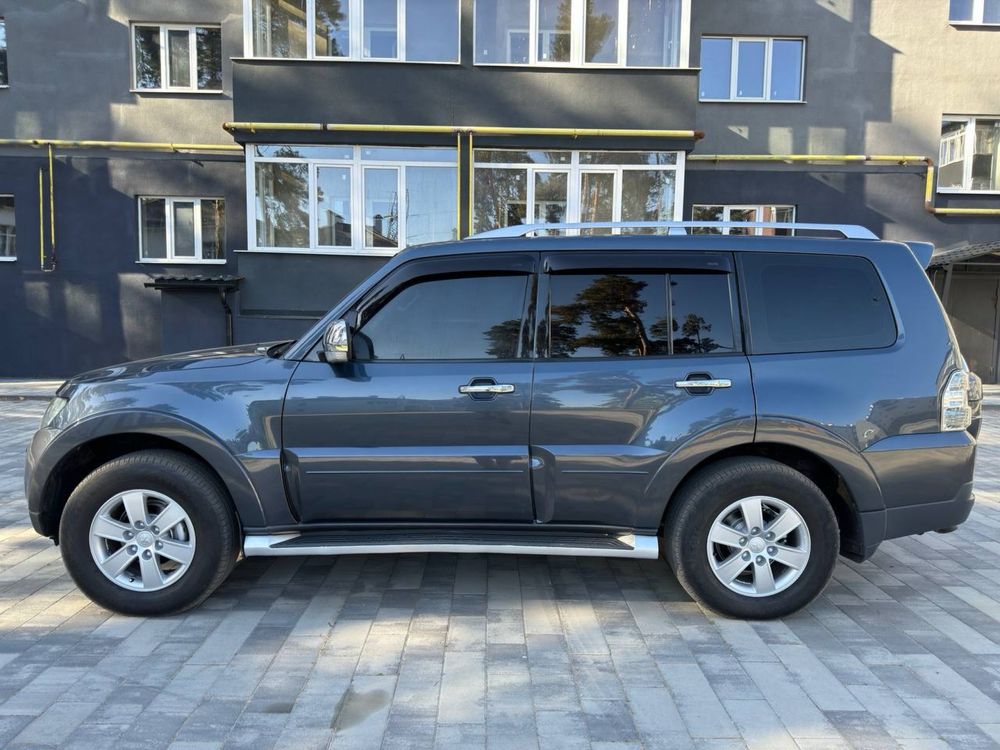 Mitsubishi Pajero Wagon