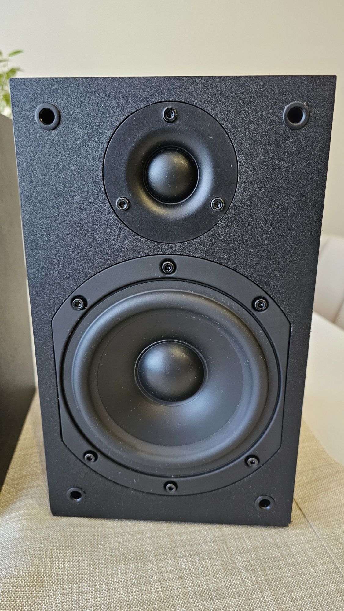 Kolumny Teufel V 11