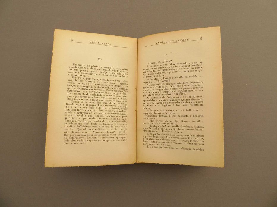 Livro Vindima de Sangue, 1ª Edição, Assinatura do Autor