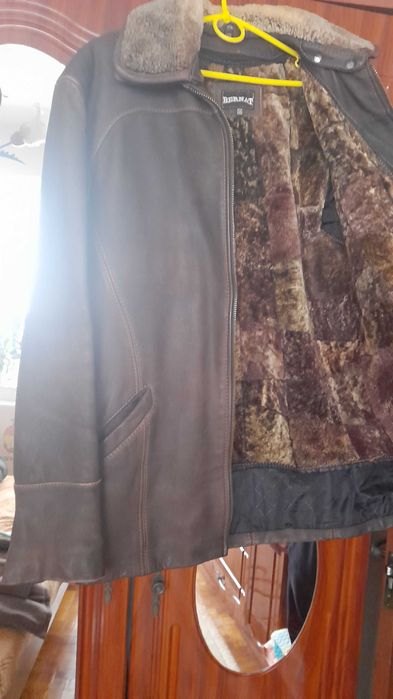 Шкіряна куртка чоловіча