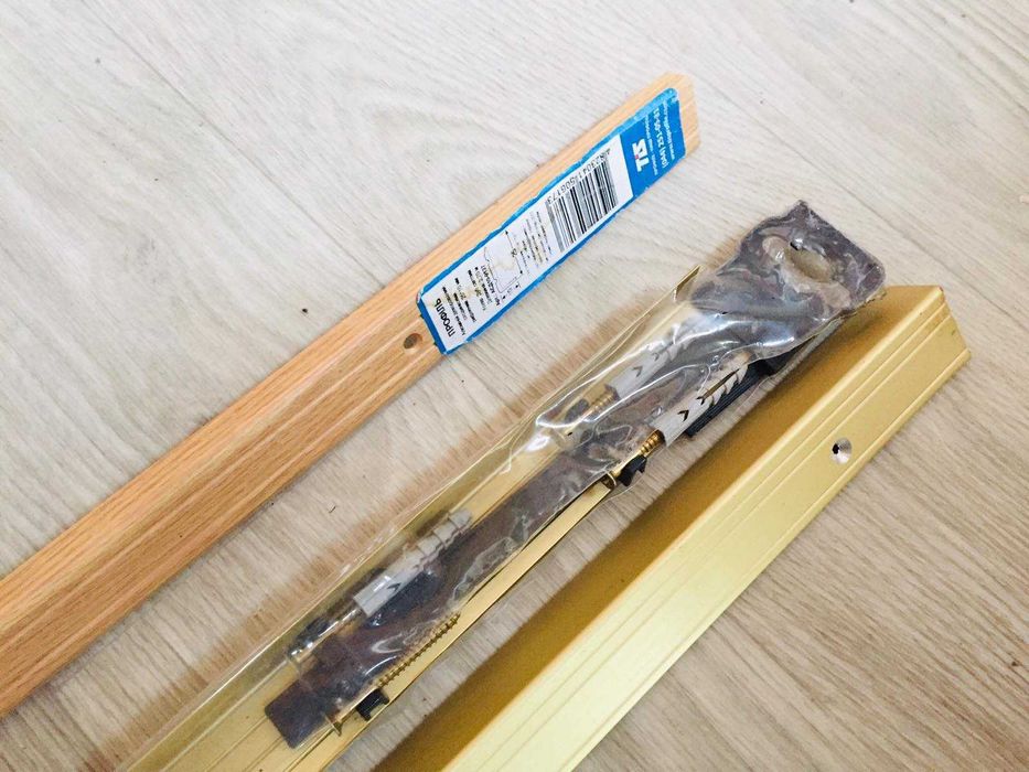 Новый алюминиевый профиль светлый дуб 170 на 25 на 10 см 150 гр