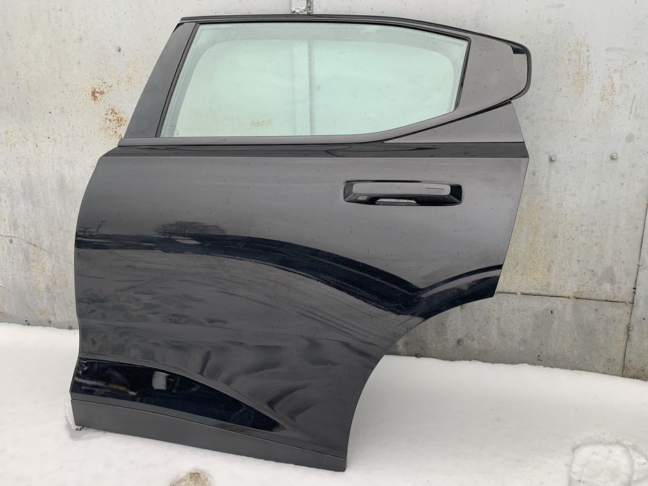 Двері Polestar 2