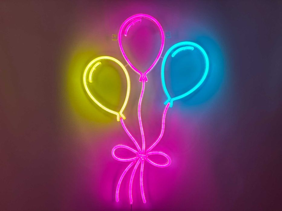 Неонова вивіска "Кульки 3шт рожева нитка" багатокольорова, 600*400 мм