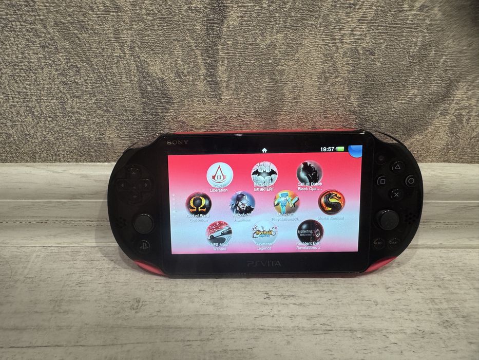 Sony Ps Vita Fat 64гиг с играми.