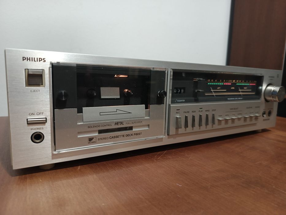 Magnetofon PHILIPS F6227
