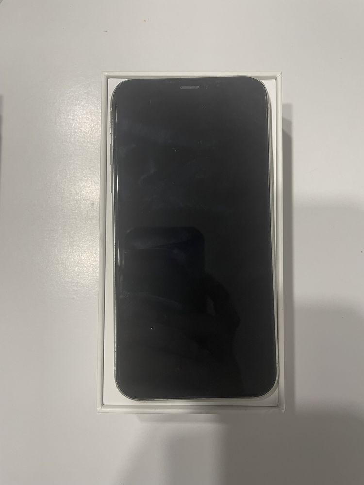 Smartfon Apple iPhone Xr 64GB