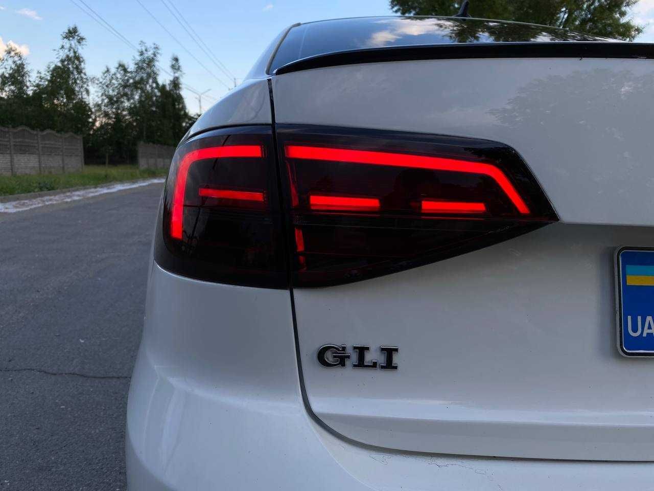 Продам Volkswagen Jetta GLI 2017