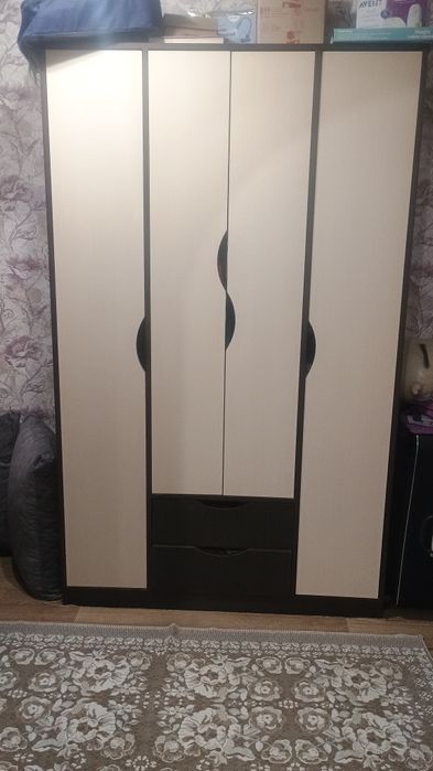 Продам шафу для одягу